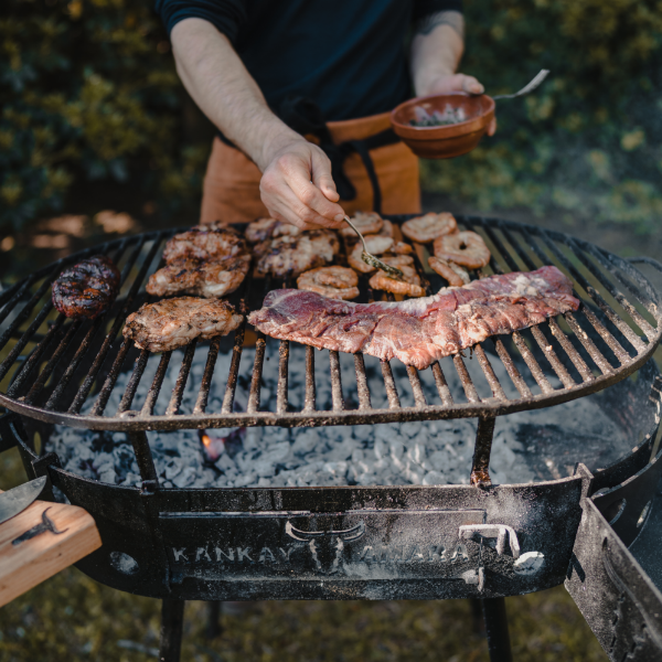 Kankay: Meat on a grill banner