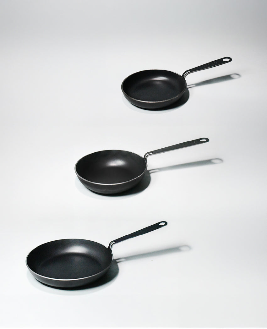 3x2 S Carbon Steel Skillet